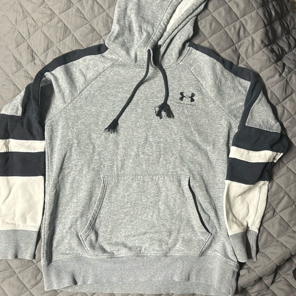 Women’s Under Armour hooded sweatshirt.